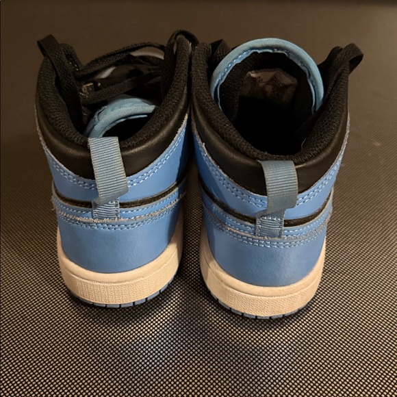 Jordan Kids' Sneakers in Black and Blue - Picture 3 of 5